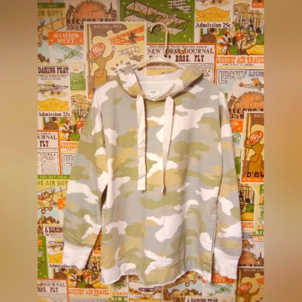 Aerie camo hoodie